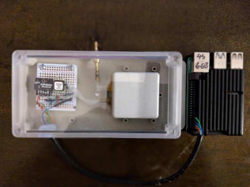 infrasound and microbarometer rig